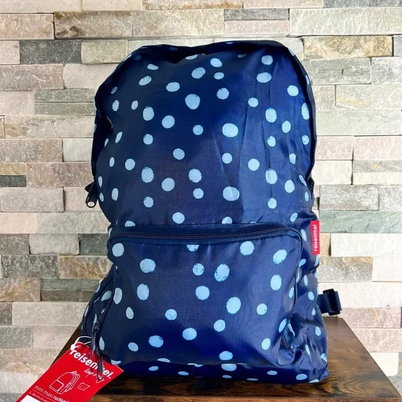 Reusable Portable Flower Travel Backpack with built in carrying pouch - Picture 4 of 6